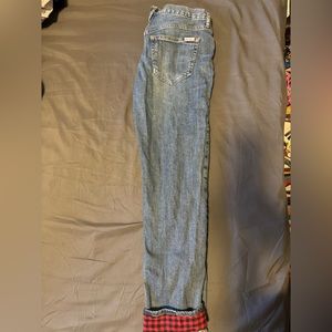 Black/red Plaid inside